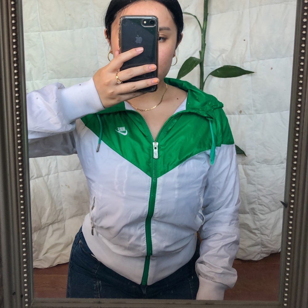 Nike Windbreaker - Picture 4 of 4